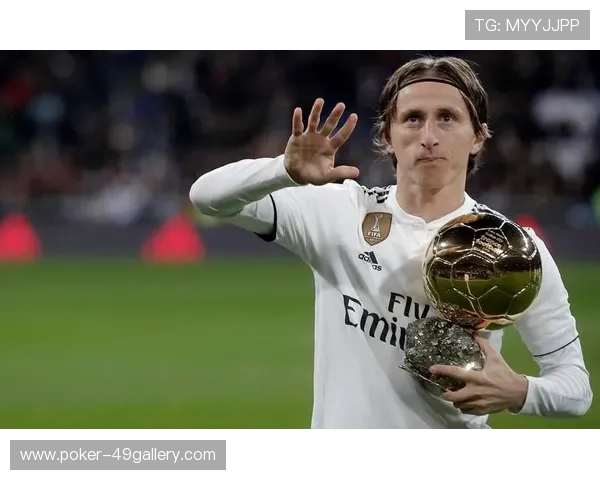 足球女神魅力展现 球星图集中的帅气与优雅结合