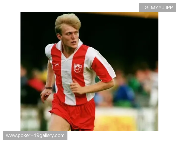 身材健硕引人注目 足球场上那些体格完美的球星们